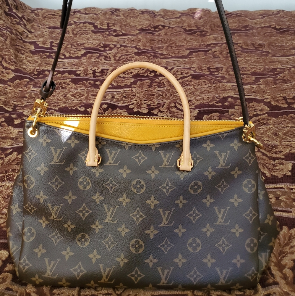 Louis Vuitton Pallas MM - Rare Color Combination